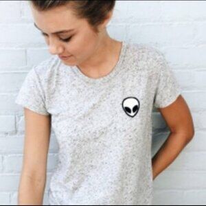 Brandy Melville short-sleeved alien tee